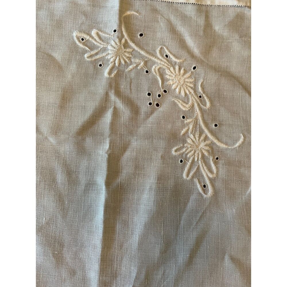Vintage White Embroidered Tablecloth 31" Floral Eyelet Romantic Table Topper